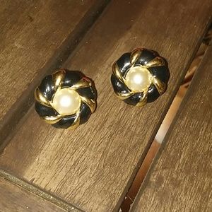 Vtg. NAPIER Screw-Back Clip-on Earrings